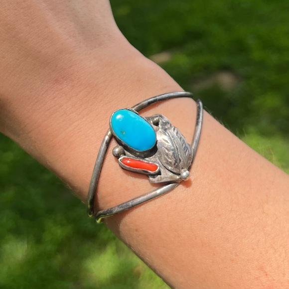 Vintage Red Coral & Turquoise Sterling Silver Cuff - Picture 9 of 16